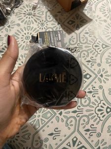 Lakme Unreal Dual Cover Pressed Powder