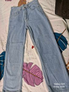 Light Wash Wide Leg Jeans