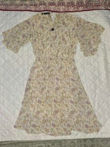 Chic Floral Print Flutter Sleeve Dress