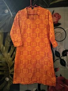 Vibrant Orange &amp; Yellow Printed Kurta