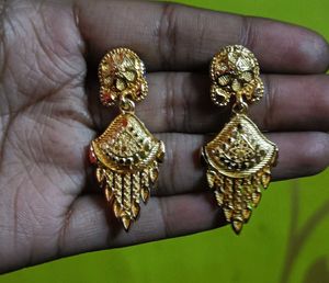 Gold-toned Necklace Set