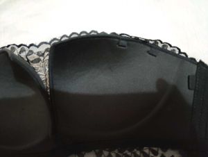 Black Lace Strapless Bra