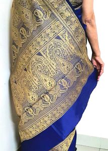 Elegant Blue &amp; Gold Saree with sleeveless blouse
