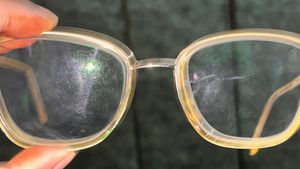 Stylish Gold Frame Eyeglasses