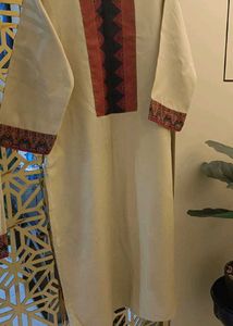 Elegant Beige Embroidered Kurta