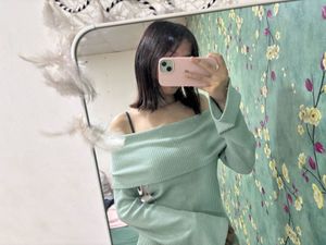 Ribbed Off-Shoulder Long Sleeve Top