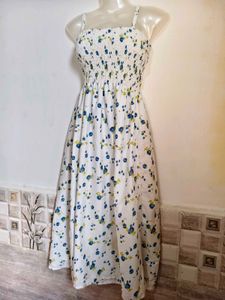 🔥 BUY 1, GET 1 FREE🔥Floral Smocked Midi Dress