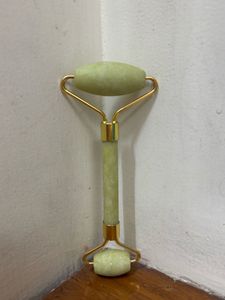 TNW Jade Roller