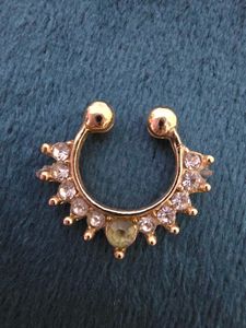 ✨️Dazzling Gold Septum Ring with Crystal✨️s