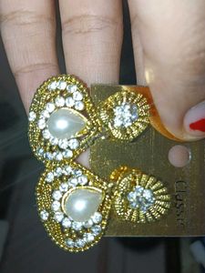 Exquisite Pearl &amp; Crystal Earrings