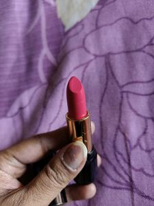 Pink Shade Lipstick