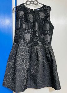 Chic Fit and Flare Dress(M)