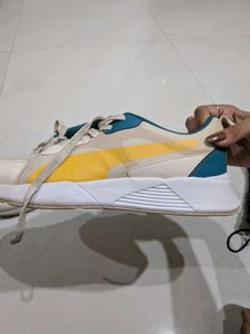 Puma Sneakers