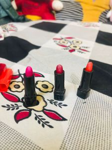 Combo of 3 Lipsticks Set