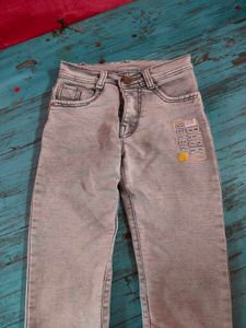 Stylish Light Wash Jeans