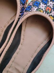 Embellished Jutti Flats