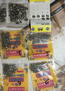 Sewing Hooks &amp; Buttons Kit