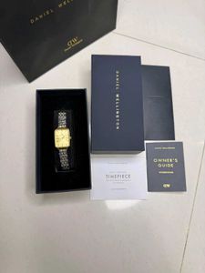DW Daniel Wellington* Quadro fem