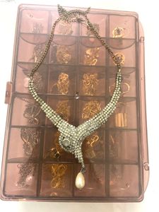 Sparkling Rhinestone Necklace with Pearl