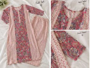 Beautiful Floral Print Kurta Set