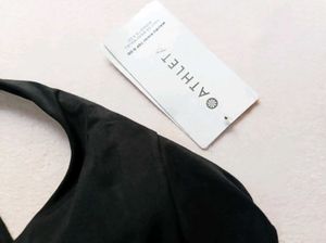 With Any one free 🆓 🎀 Athleta Black Sports Bra