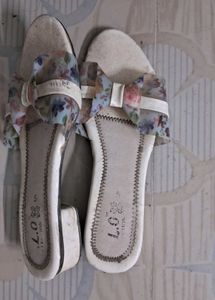 Comfortable Flats For Woman.