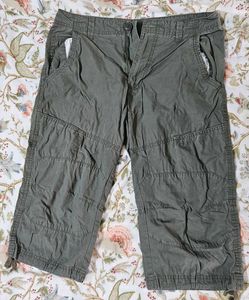 Stylish Cargo Capris