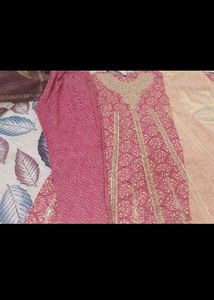 Beautiful Pink Embellished Kurta Set