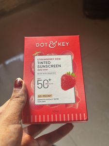 Dot & Key Tinted Sunscreen SPF 50+