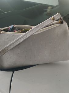 Trendy Attractive White Sling Purse