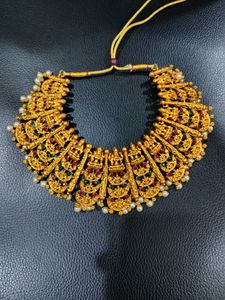 Elegant Gold-Toned Necklace Set