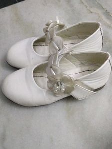 Adorable White Flower Girl balley