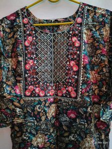 Beautiful Floral print Kurta set