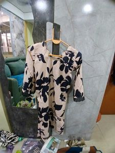 Elegant Floral Kurti with Black Pants