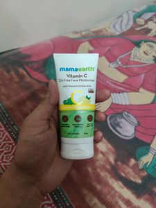 Mamaearth Vitamin C Oil-Free Moisturizer