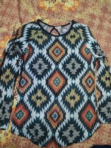 This Tunic Top Is Good Qualityand Strechible Cloth