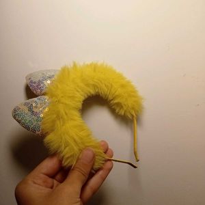 cute hair band yellow in colour