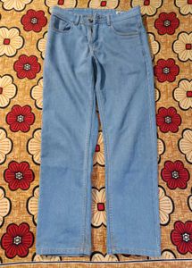 Light Wash Blue straight-fit