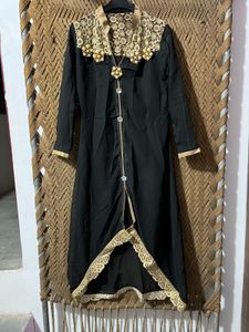 Elegant Black &amp; Gold Eid Outfit