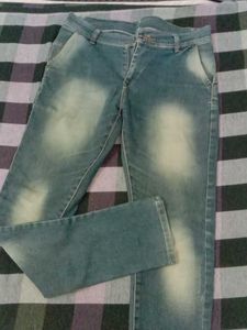 Stylish Blue Wash Jeans