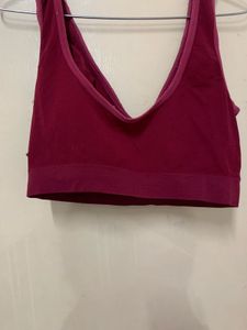 sports bra