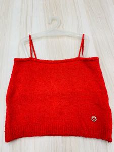 chic red crop top