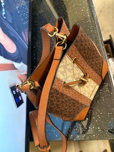 Michael Kors Bucket Bag