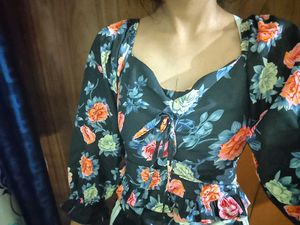 Floral Print Puff Sleeve Top