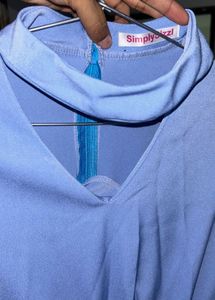 Elegant Blue V-Neck Midi Dress