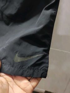 nike black shorts