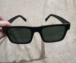 Stylish Black Sunglasses