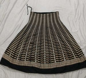 Elegant Black & Beige Embroidered Skirt