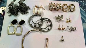 Assorted Dangle Earrings Set