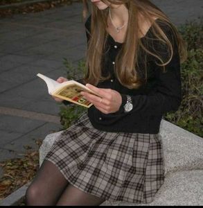 Y2K old money pleated plaid skirt